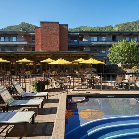 Aspen Square Condominium Hotel Extérieur photo