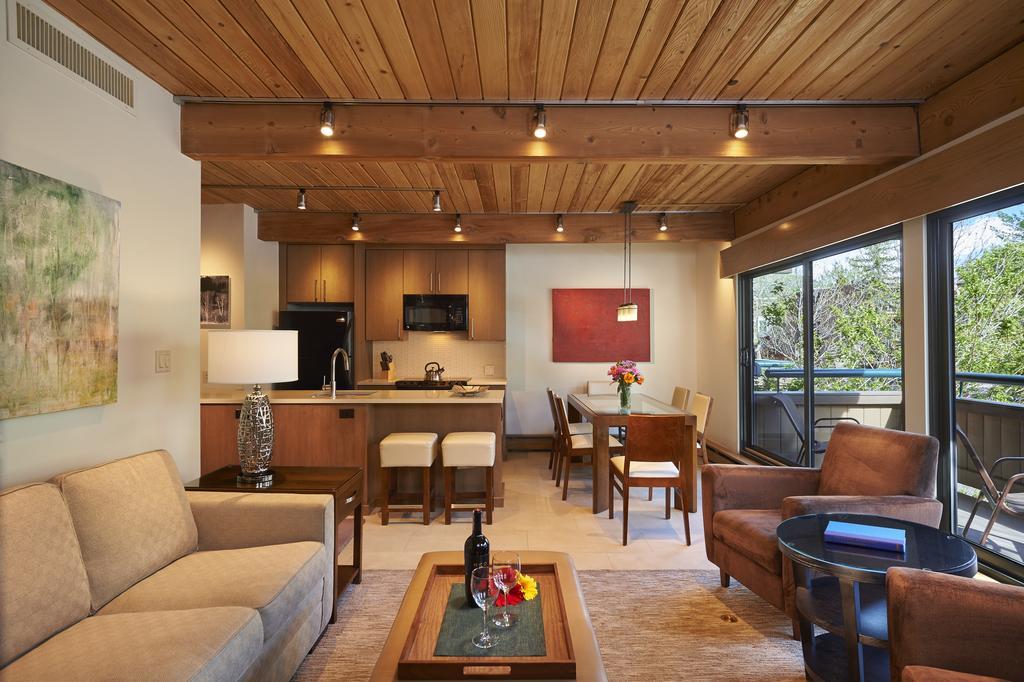 Aspen Square Condominium Hotel Extérieur photo