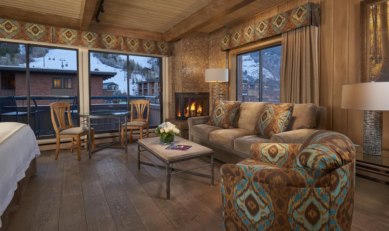 Aspen Square Condominium Hotel Extérieur photo