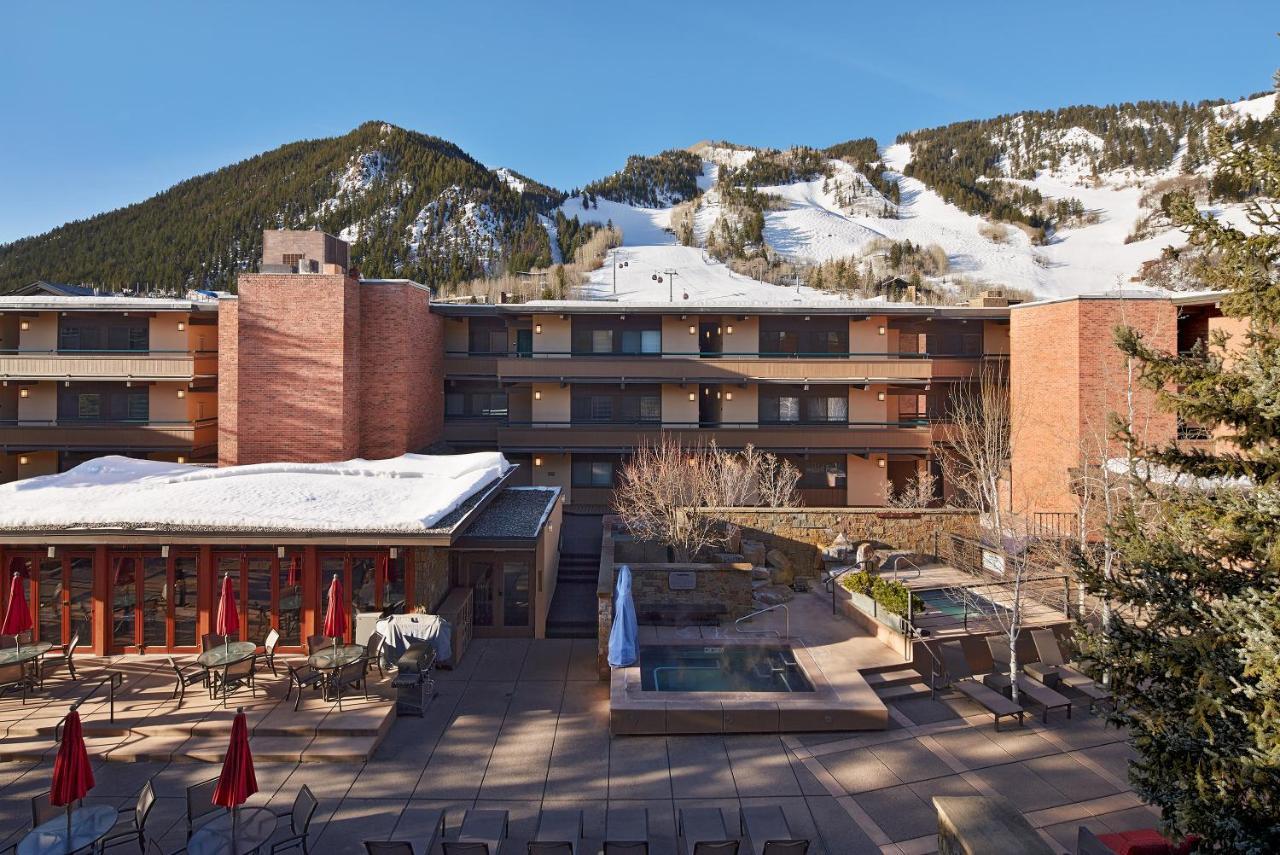Aspen Square Condominium Hotel Extérieur photo